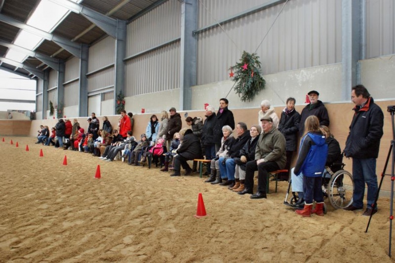 Datei:2008-12-14-Weihnachtsfeier Alte Burg-034.jpg