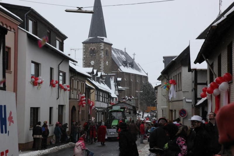 Datei:2010-02-14-Umzug Ringen-31.jpg