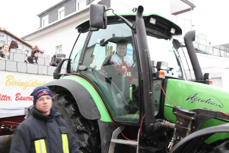 Datei:2010-02-14-Umzug Ringen-12.jpg
