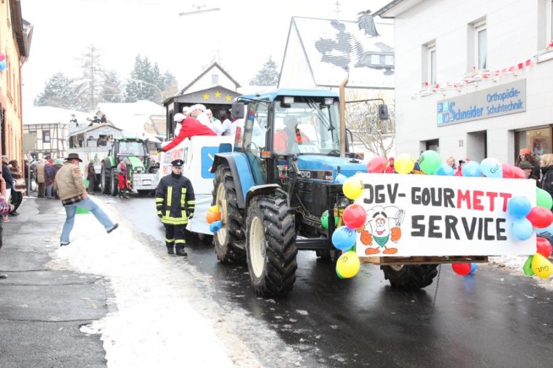 Datei:2010-02-14-Umzug Ringen-08.jpg