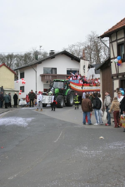 Datei:2006-02-26-Zug Ringen-(11686).jpg