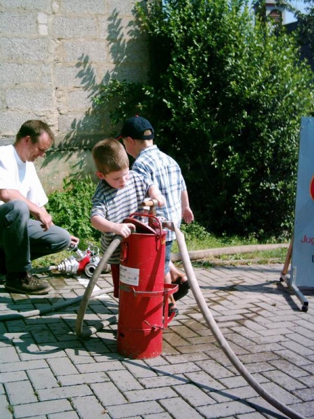 Datei:2004-08-08-Sommerfest Feuerwehr-13.jpg
