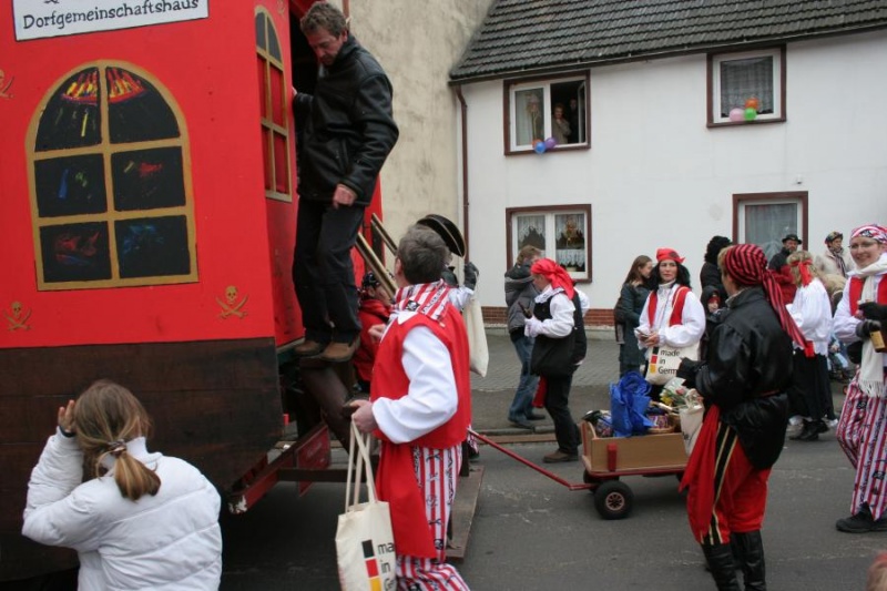 Datei:2006-02-26-Zug Ringen-(11707).jpg